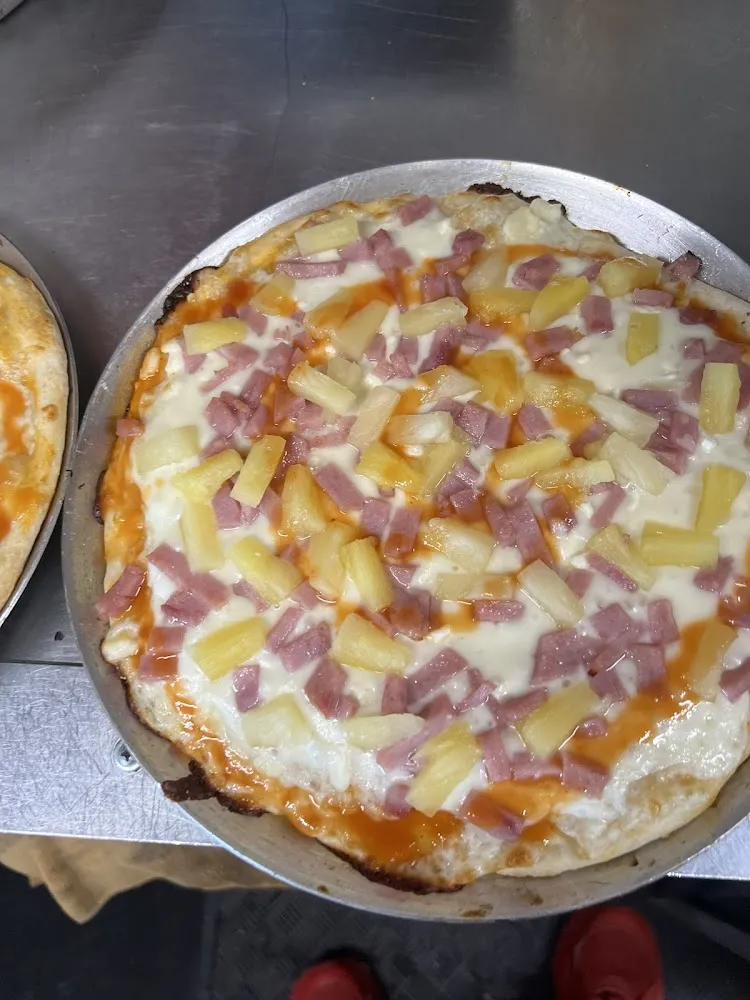 Hawaiian Pizza